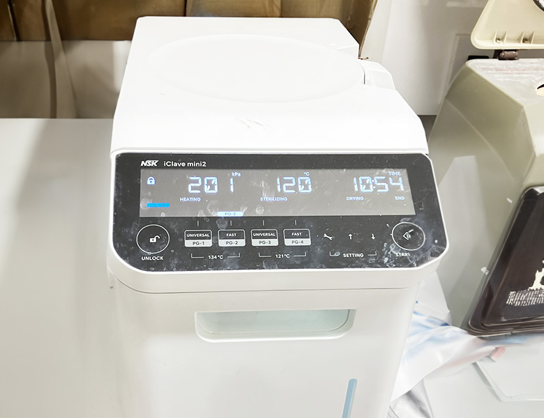 薬園台（船橋市）の歯医者、小宮歯科医院のハンドピース専用滅菌器
